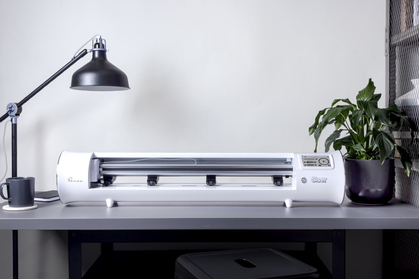 Siser Romeo 24" high definition cutter