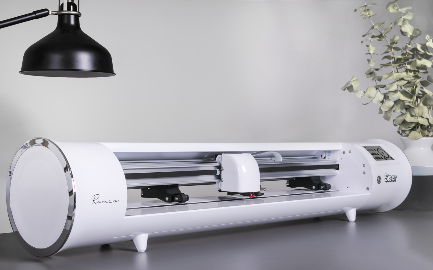 Siser Romeo 24" high definition cutter